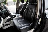 Thumbnail of 2023 Brilliant Black Crystal Pearlcoat Chrysler Pacifica