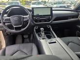 Thumbnail of 2024 Coastal Cream Toyota Grand Highlander