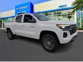 Photo of 2025 Summit White Chevrolet Colorado