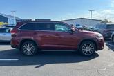 Thumbnail of 2017 Salsa Red Pearl Toyota Highlander