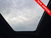 Thumbnail of 2017 White Platinum Clearcoat Metallic Ford Explorer