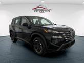 Photo of 2026 SUPER.BLACK Nissan Rogue
