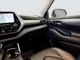 Thumbnail of 2022 Celestial Silver Metallic Toyota Highlander
