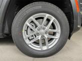 Thumbnail of 2024 Metallic Jeep Grand Cherokee L
