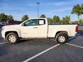 Thumbnail of 2018 Summit White Chevrolet Colorado