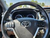 Thumbnail of 2019 Shoreline Blue Pearl Toyota Highlander