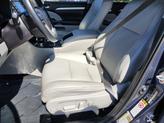 Thumbnail of 2019 Shoreline Blue Pearl Toyota Highlander