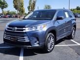 Thumbnail of 2019 Shoreline Blue Pearl Toyota Highlander