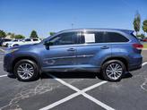 Thumbnail of 2019 Shoreline Blue Pearl Toyota Highlander