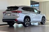 Thumbnail of 2022 Celestial Silver Metallic Toyota Highlander