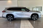 Thumbnail of 2022 Celestial Silver Metallic Toyota Highlander