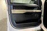 Thumbnail of 2019 White Platinum Metallic Tri-Coat Ford Expedition