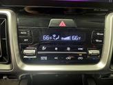 Thumbnail of 2022 White Kia Sorento Hybrid
