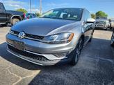 Photo of 2018 Platinum Gray Metallic Volkswagen Golf Alltrack