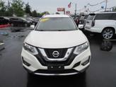 Thumbnail of 2017 White Nissan Rogue