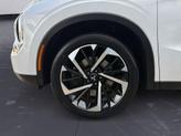 Thumbnail of 2022 White Diamond Mitsubishi Outlander