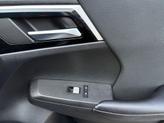 Thumbnail of 2022 White Diamond Mitsubishi Outlander