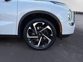 Thumbnail of 2022 White Diamond Mitsubishi Outlander
