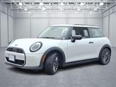 Thumbnail of 2025 White Metallic MINI Hardtop