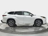 Thumbnail of 2023 White Toyota Highlander