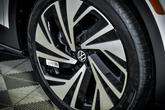 Thumbnail of 2025 Opal White w/Black Roof Volkswagen ID.4