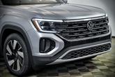 Thumbnail of 2025 Silver Mist Metallic Volkswagen Atlas Cross Sport