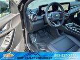 Thumbnail of 2026 Mosaic Black Metallic Chevrolet Equinox