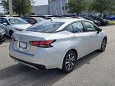 Thumbnail of 2025 Brilliant Silver Metallic Nissan Versa