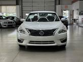 Thumbnail of 2014 Pearl White Nissan Altima