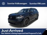 Photo of 2023 Deep Black Pearl Effect Volkswagen Atlas