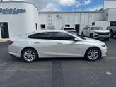 Thumbnail of 2017 Iridescent Pearl Tricoat Chevrolet Malibu Hybrid