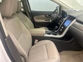 Thumbnail of 2011 White Platinum Clearcoat Metallic Ford Edge