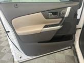 Thumbnail of 2011 White Platinum Clearcoat Metallic Ford Edge