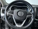 Thumbnail of 2015 Brilliant Black Crystal Pearlcoat Jeep Cherokee