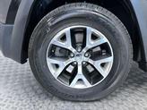 Thumbnail of 2015 Brilliant Black Crystal Pearlcoat Jeep Cherokee