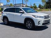 Photo of 2019 Blizzard Pearl Toyota Highlander