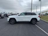 Thumbnail of 2022 Bright White Clearcoat Jeep Grand Cherokee