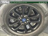 Thumbnail of 2020 Oxford White Ford Escape