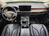 Thumbnail of 2022 Infinite Black Metallic Clearcoat Lincoln Nautilus