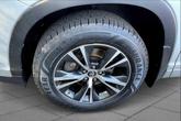 Thumbnail of 2018 Celestial Silver Metallic Toyota Highlander