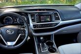 Thumbnail of 2018 Celestial Silver Metallic Toyota Highlander