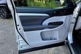 Thumbnail of 2018 Celestial Silver Metallic Toyota Highlander