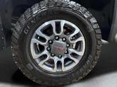 Thumbnail of 2022 Onyx Black GMC Sierra 2500