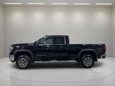 Thumbnail of 2022 Onyx Black GMC Sierra 2500