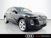 Photo of 2025 Mythos Black Metallic Audi Q5