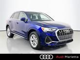 Photo of 2025 Navarra Blue Metallic Audi Q3