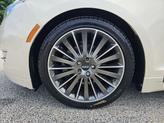Thumbnail of 2014 White Platinum Metallic Tri-Coat Lincoln MKZ