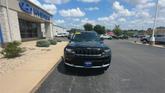 Thumbnail of 2021 Diamond Black Crystal Pearlcoat Jeep Grand Cherokee L