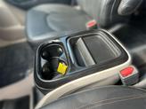 Thumbnail of 2019 Granite Crystal Metallic Clearcoat Chrysler Pacifica