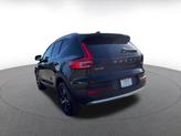 Thumbnail of 2024 Onyx Black Metallic Volvo XC40